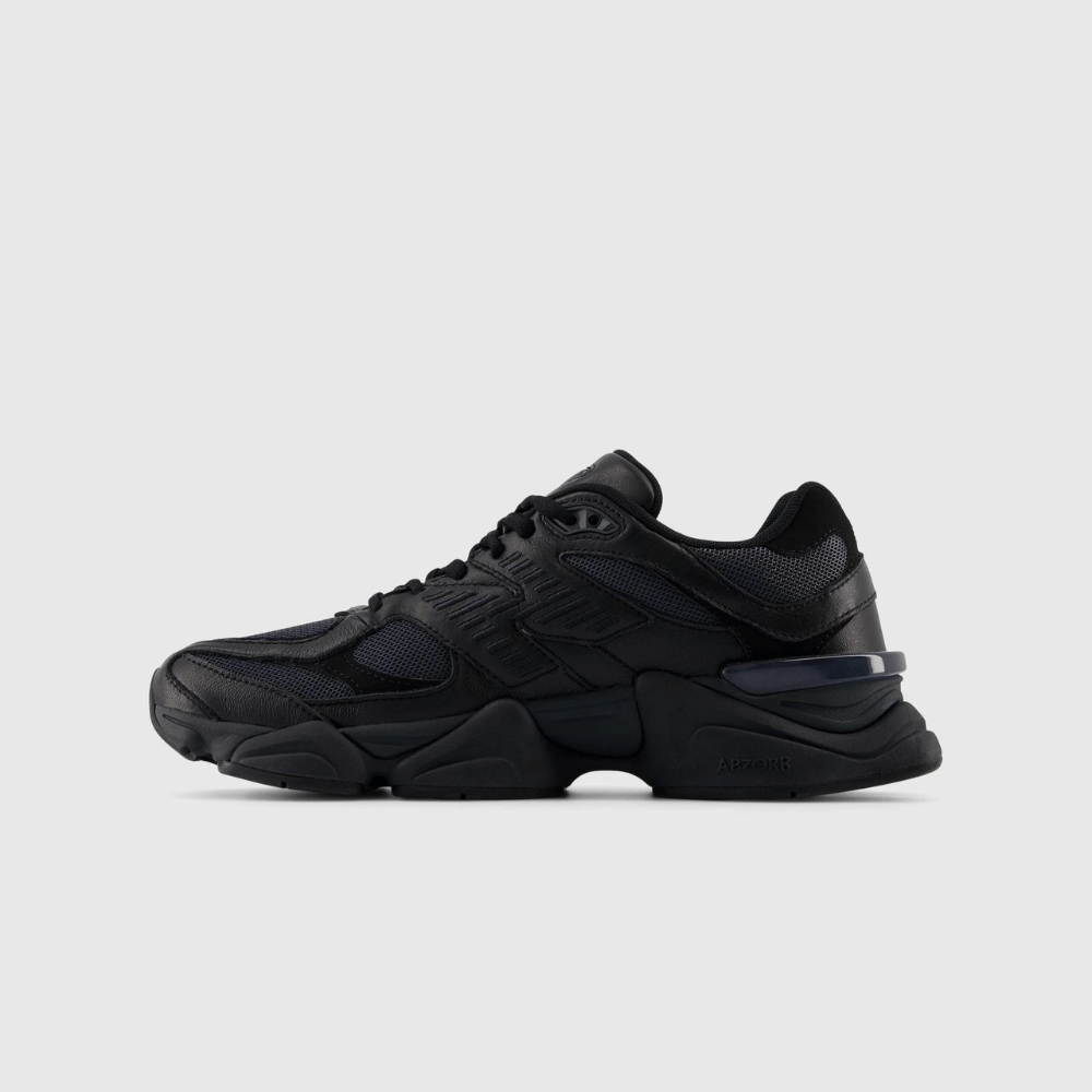 NEW BALANCE 9060 TRIPLE BLACK